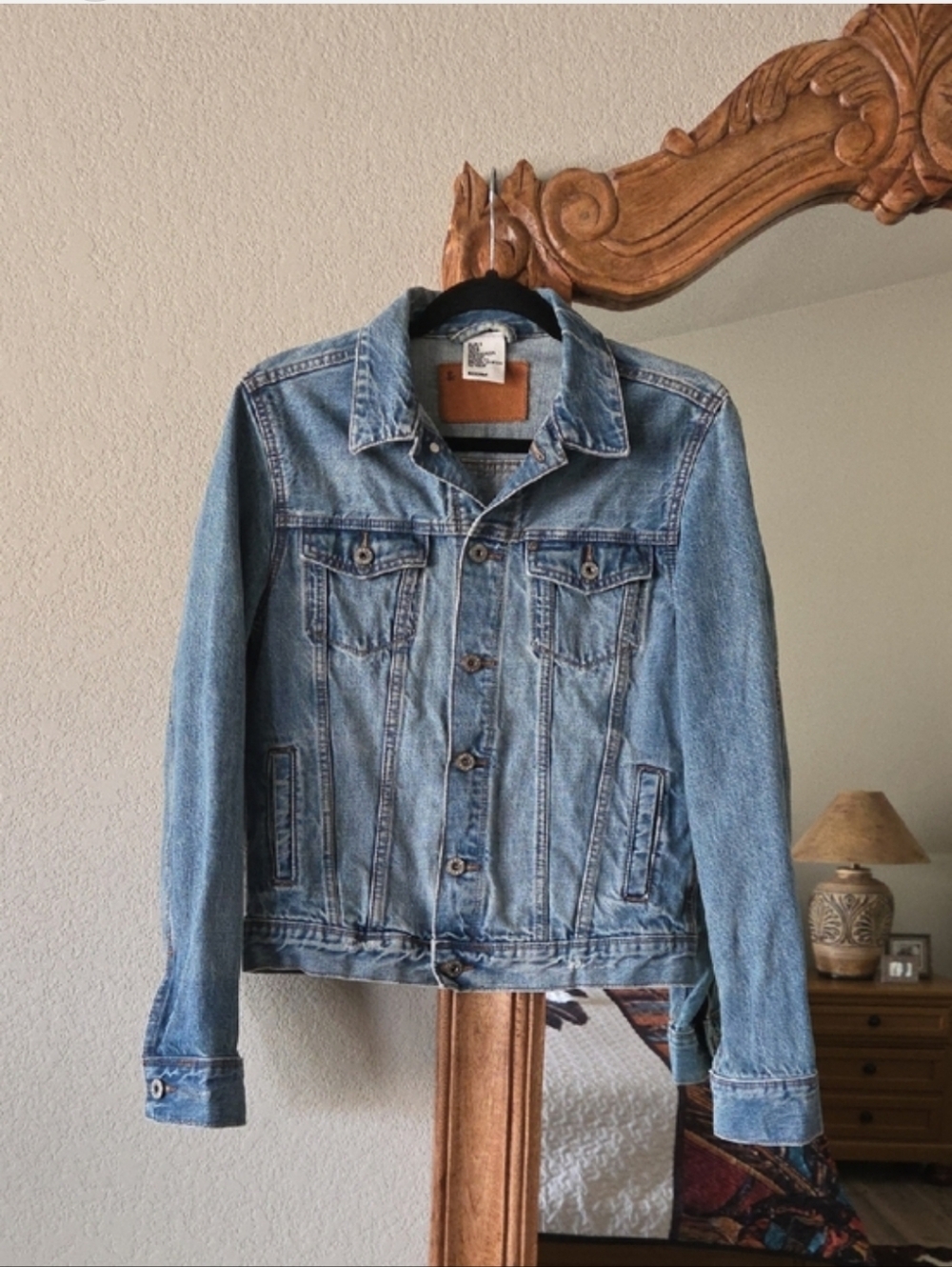 H&M Classic Blue Denim Jacket - Picture 4 of 9